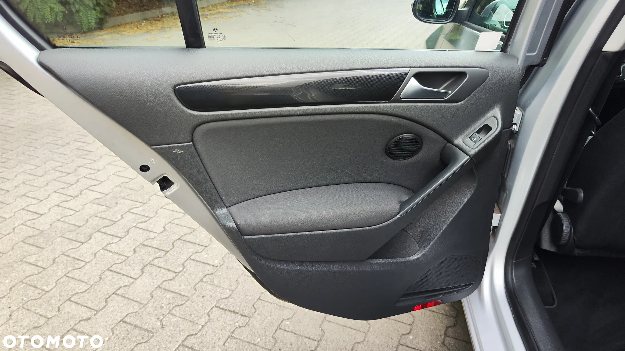Volkswagen Golf VI 1.6 Comfortline - 21