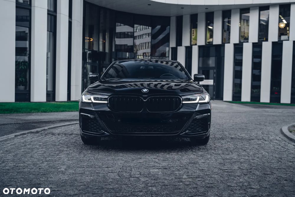 BMW Seria 5 530i xDrive M Sport sport - 4