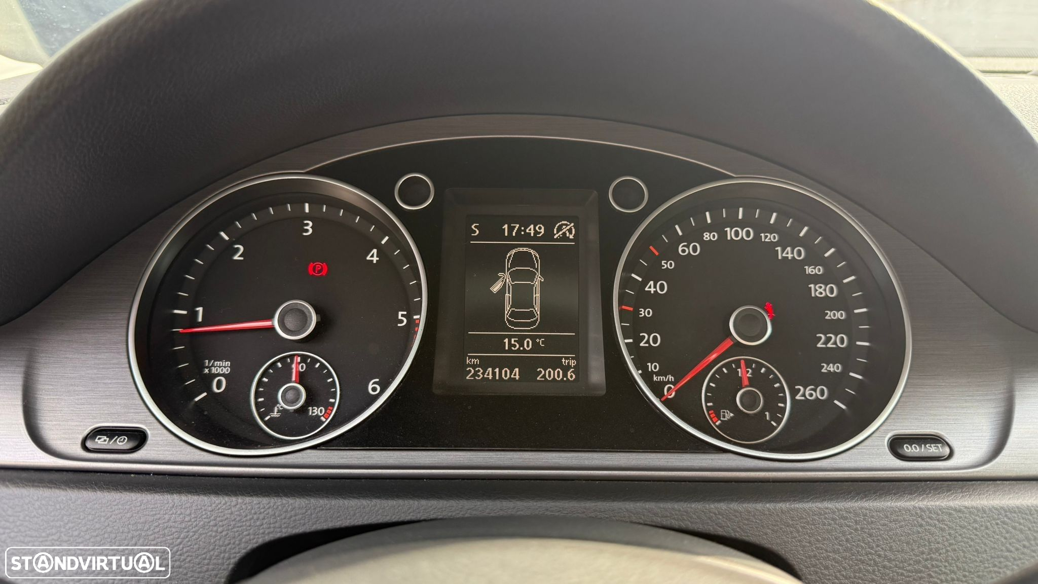 VW Passat 2.0 TDI Highline - 26