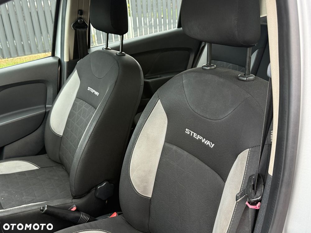 Dacia Sandero Stepway - 12