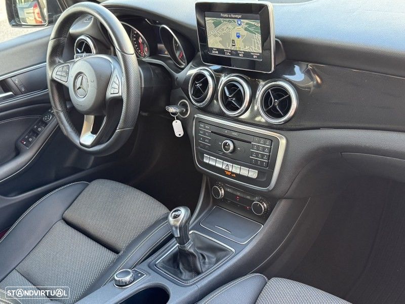 Mercedes-Benz CLA 180 d Shooting Brake Urban - 23