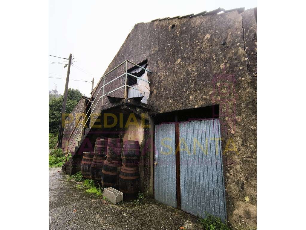 Moradias com terreno para recuperar - Ourém - Grande imagem: 2/7