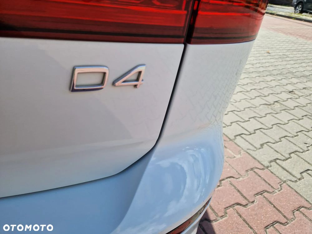 Volvo V60 D4 SCR AWD Momentum - 13