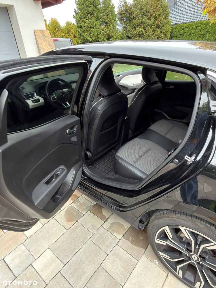 Renault Clio - 10