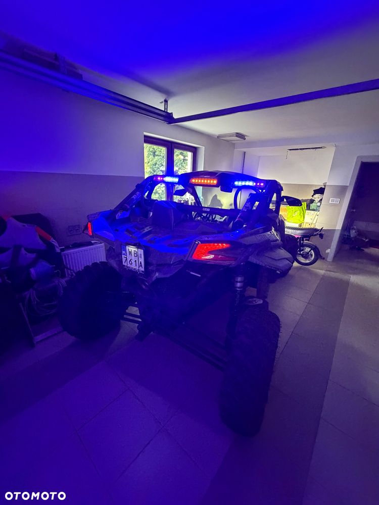 Can-Am Maverick - 5