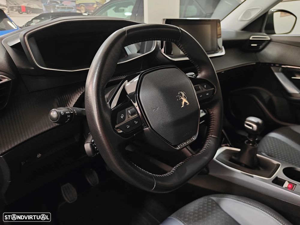 Peugeot 2008 1.2 PureTech Allure - 50