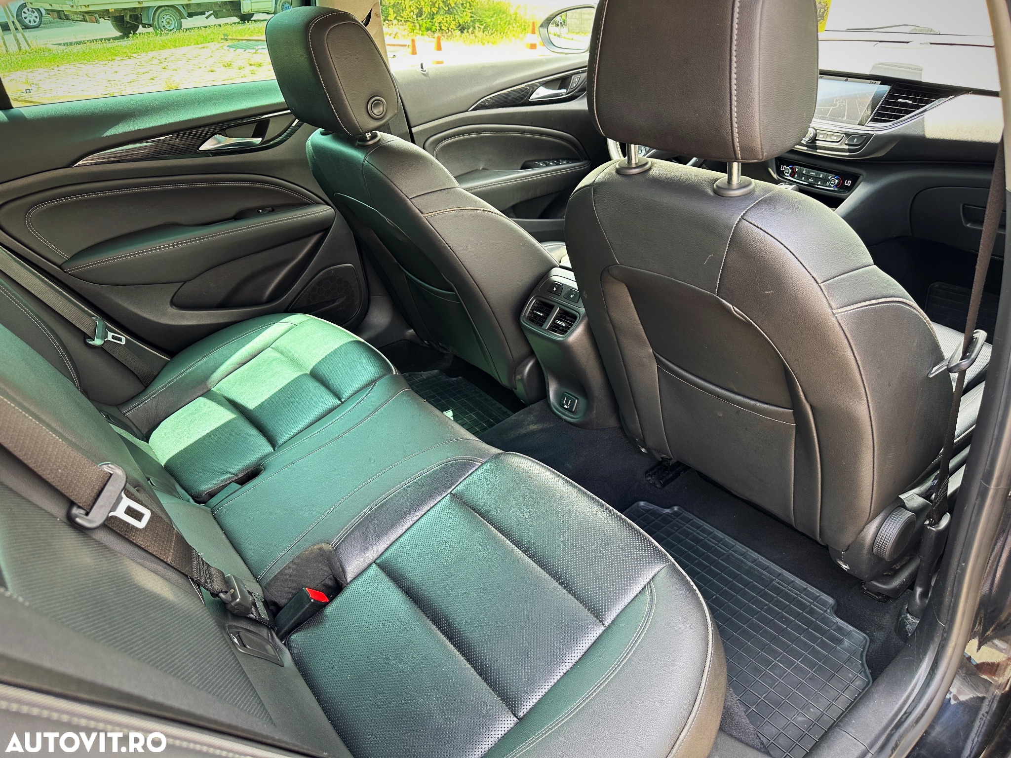 Opel Insignia - 7