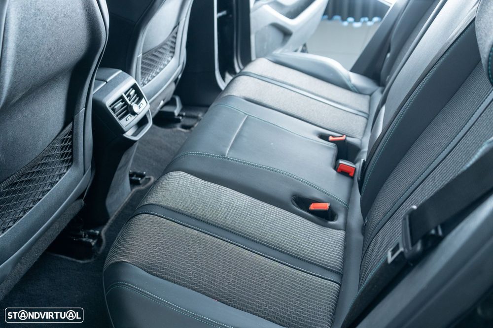 Peugeot 3008 1.6 Hybrid Allure e-EAT8 - 7