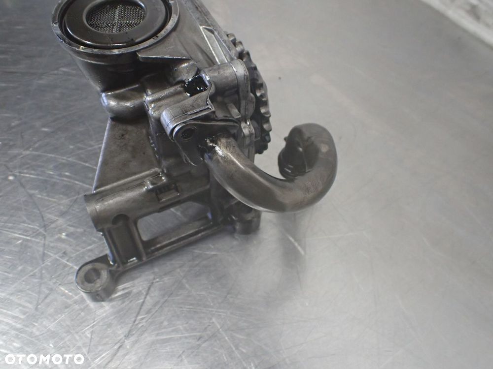 POMPA OLEJU AUDI A6 C5 2.5 059115105G - 2