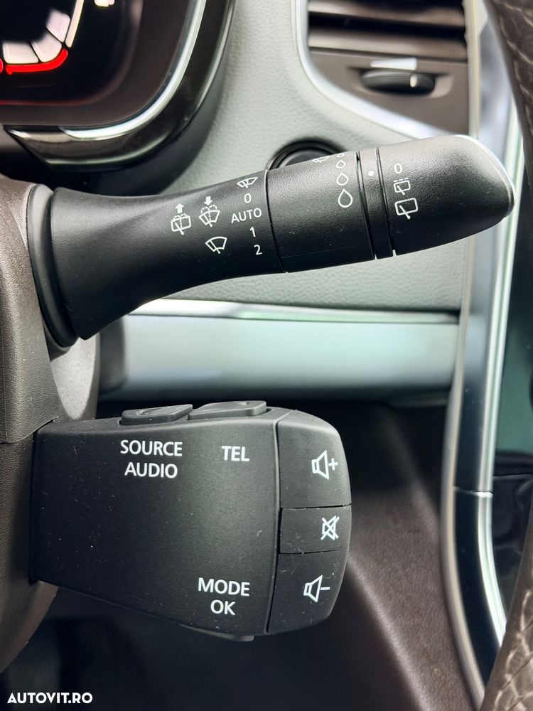 Renault Espace Energy dCi 160 EDC LIMITED - 38
