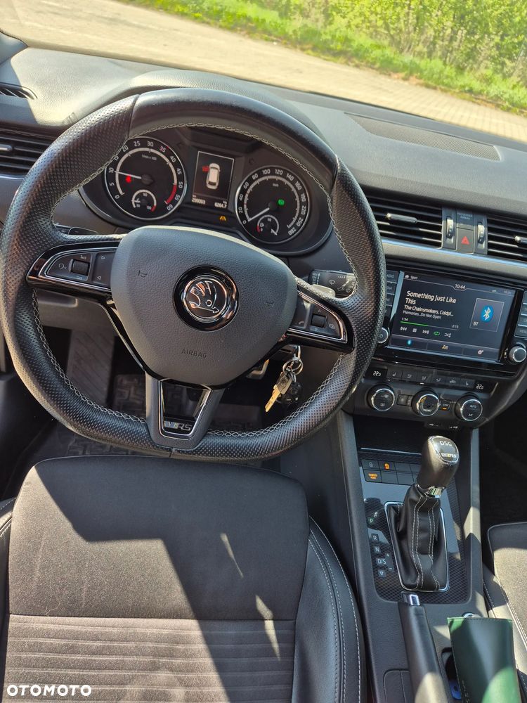 Skoda Octavia 2.0 TDI DSG RS - 8