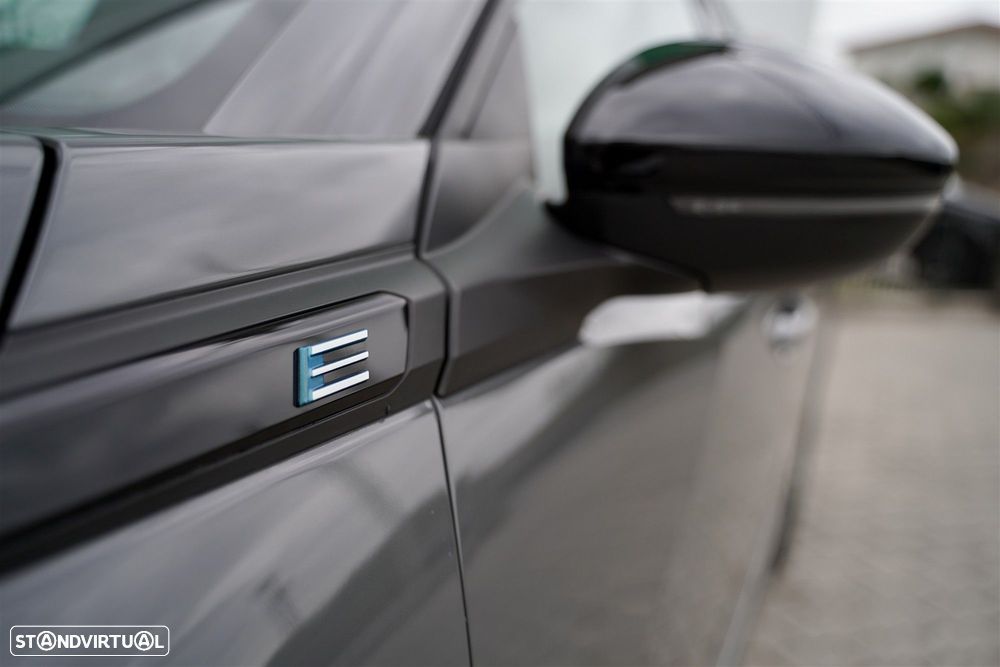 Peugeot e-2008 54 kWh Allure - 10