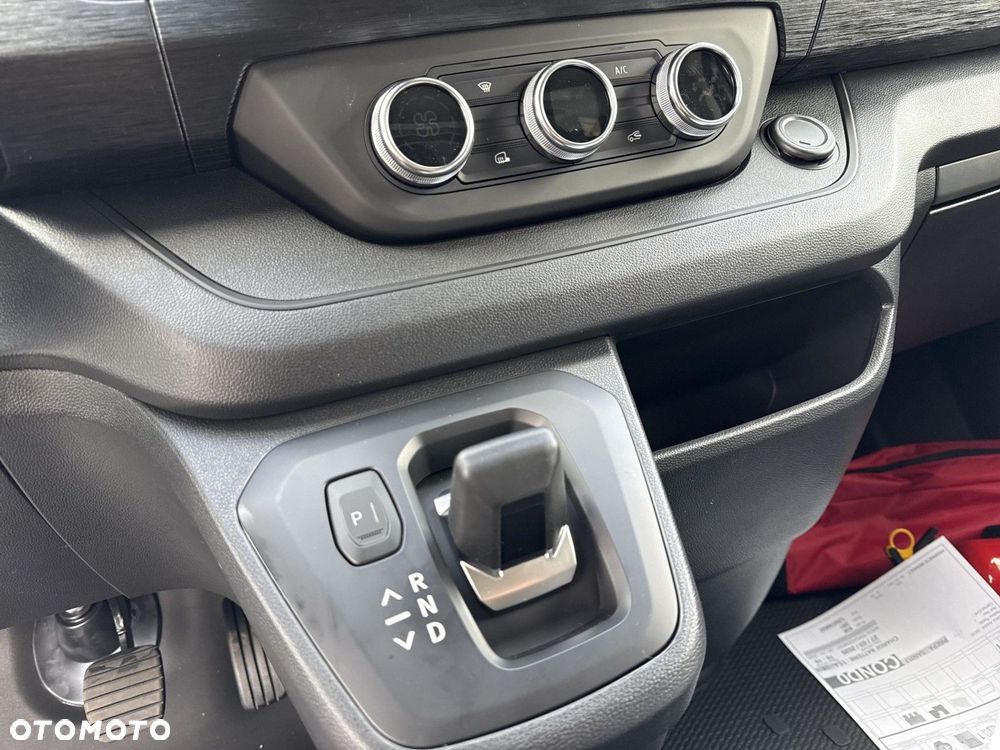 Renault Trafic FURGON - 28