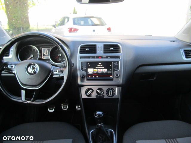 Volkswagen Polo 1.2 TSI Blue Motion Technology Allstar - 14