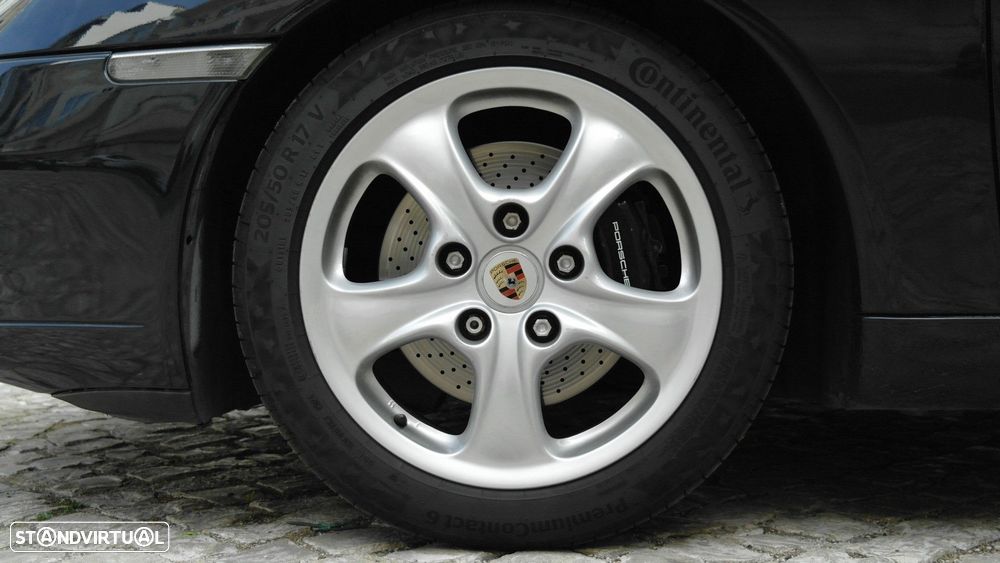 Porsche 911 (996) Carrera Coupé - 13