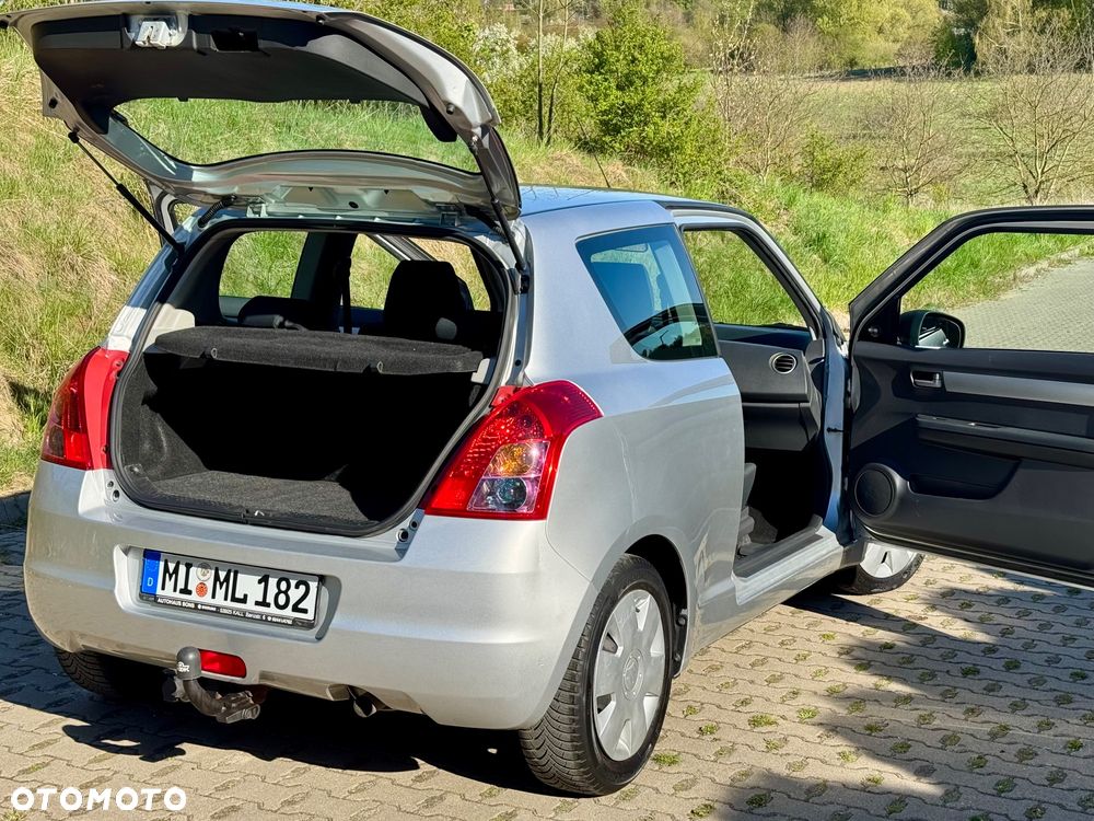 Suzuki Swift 1.3 Comfort - 25