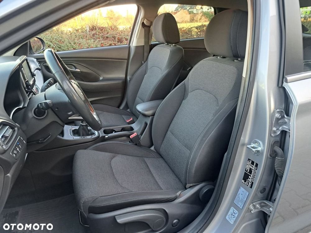 Hyundai i30 1.0 T-GDI Classic + - 17