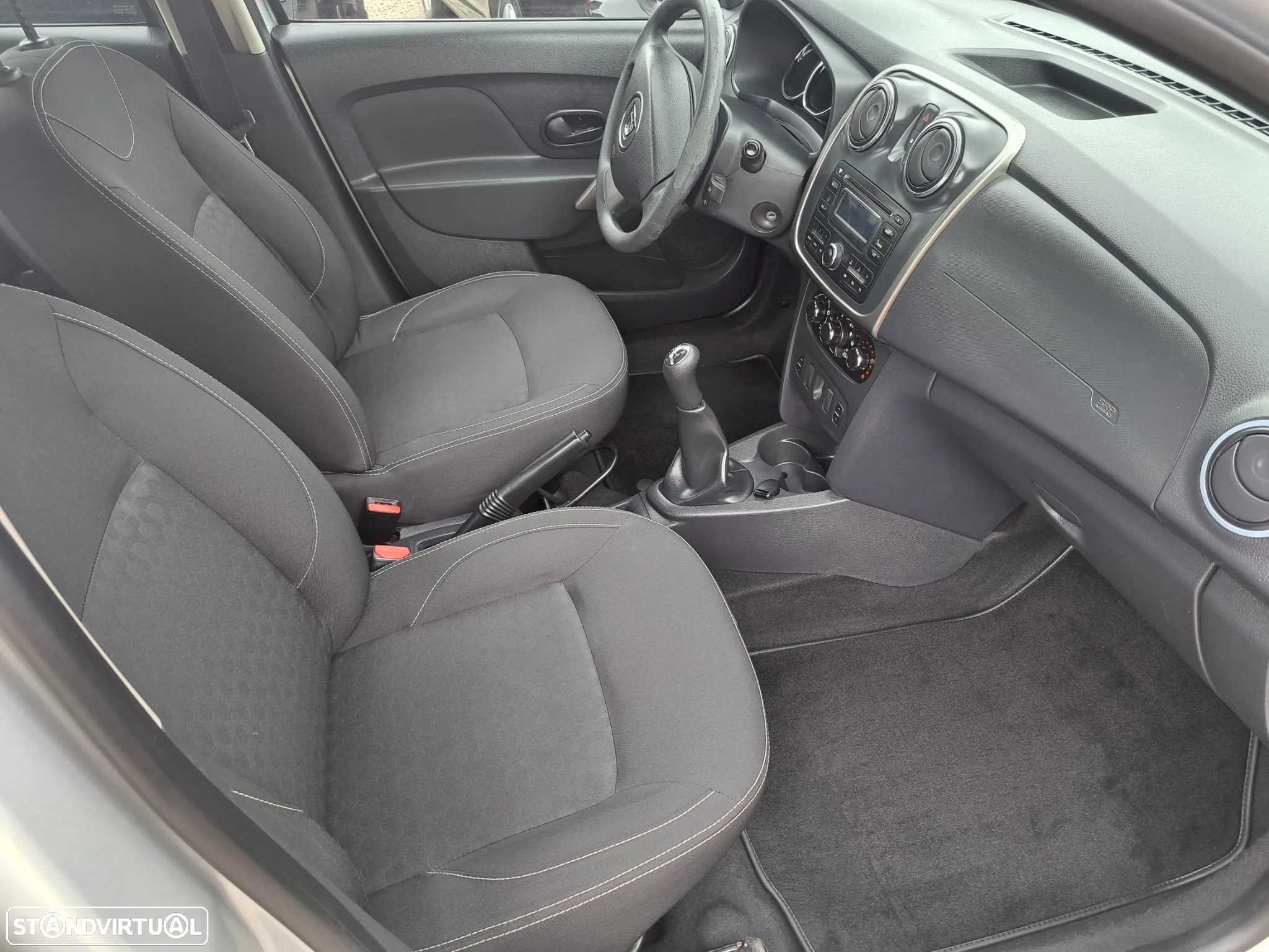 Dacia Logan 1.5 dCi Confort Business - 11