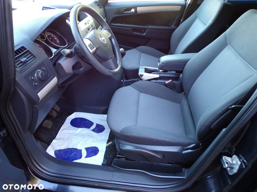 Opel Zafira - 30