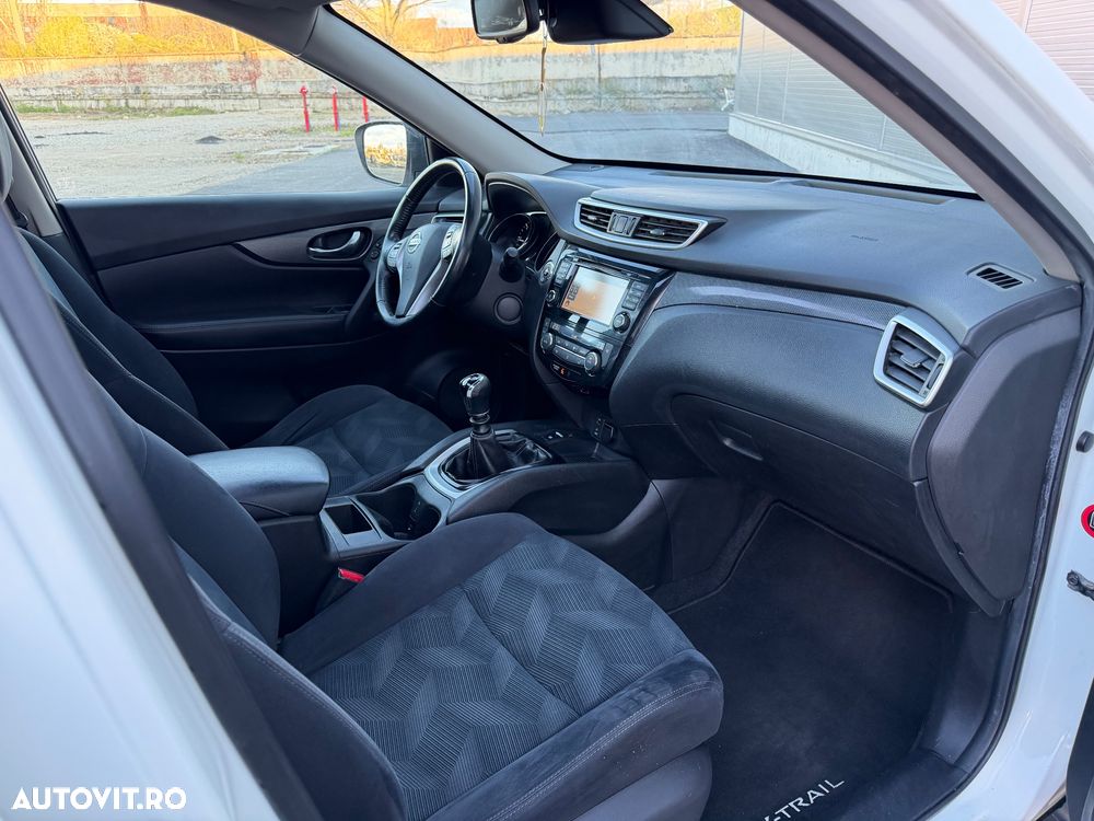 Nissan X-Trail 1.6 dCi Tekna - 11