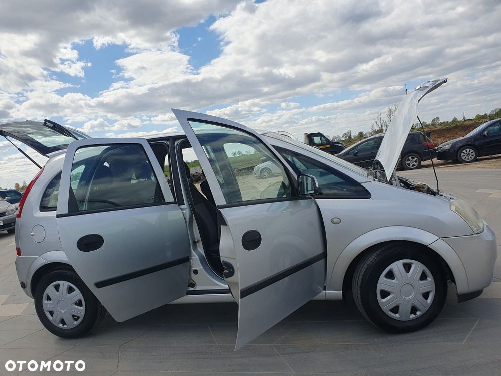 Opel Meriva - 8