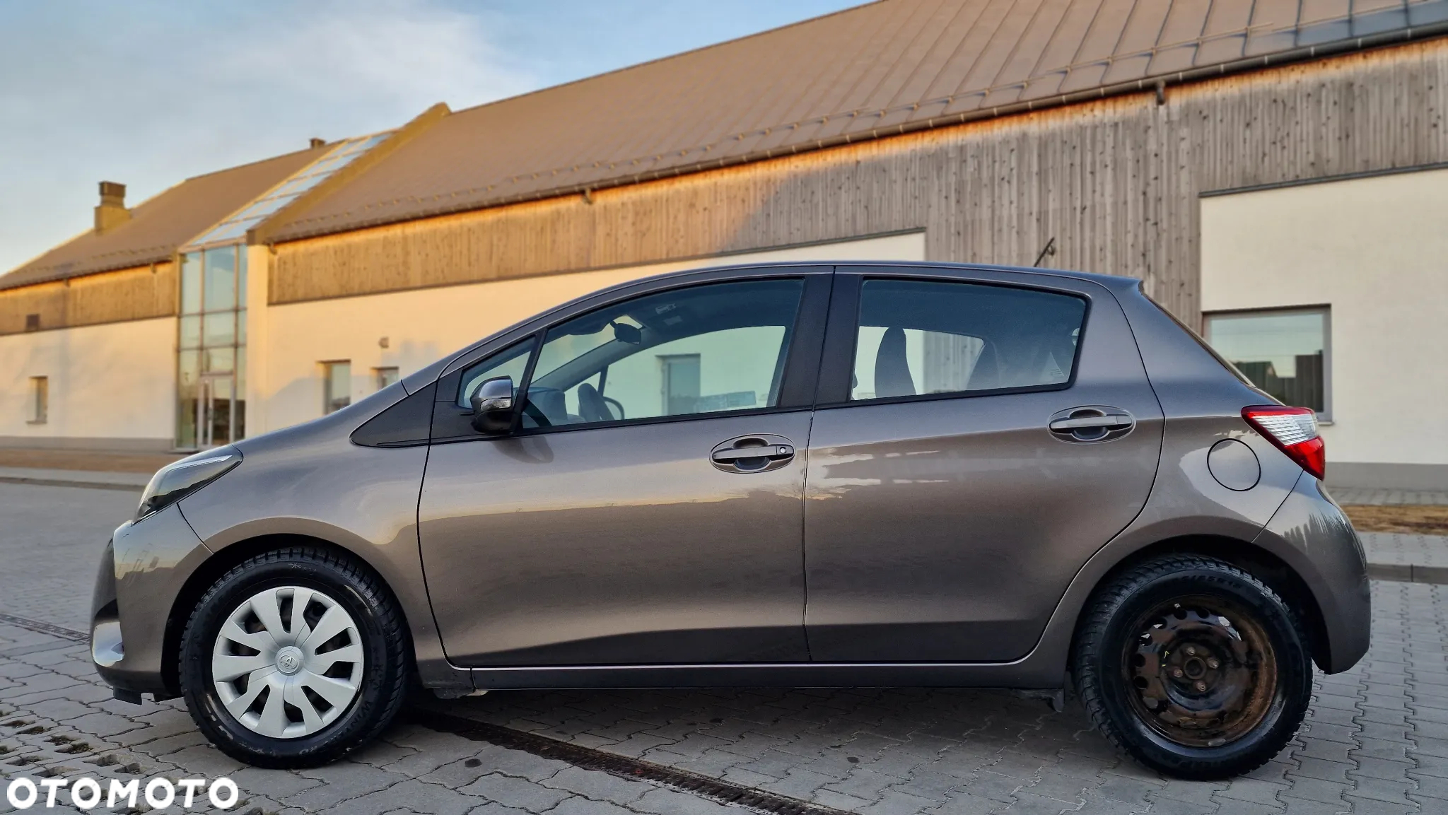 Toyota Yaris 1.5 Active - 18