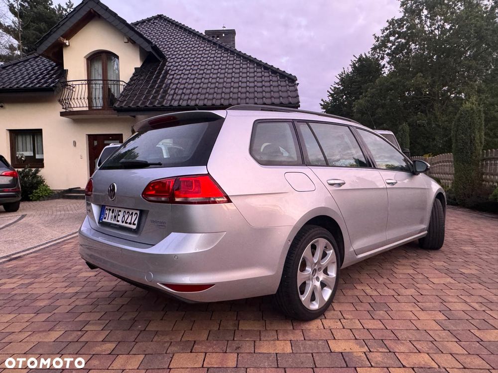 Volkswagen Golf - 4