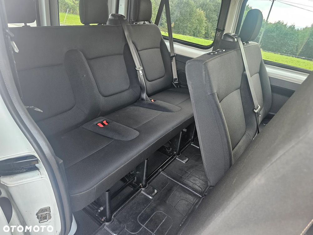 Renault Trafic - 13