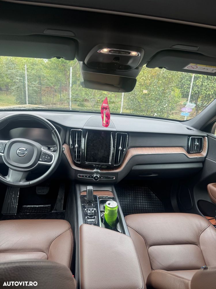 Volvo XC 60 T6 AWD Recharge Geartronic Inscription - 6