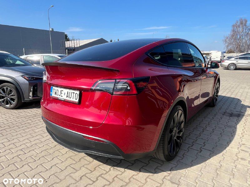 Tesla Y Performance Dual Motor AWD - 8