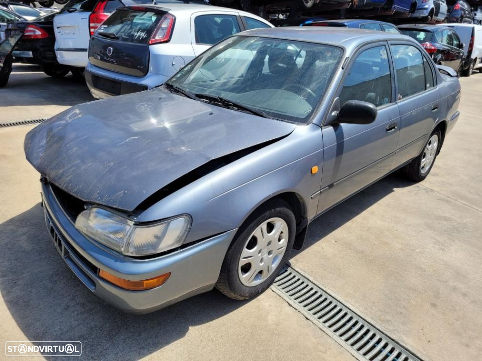 Toyota Corolla Xli Sedan para peças - 2