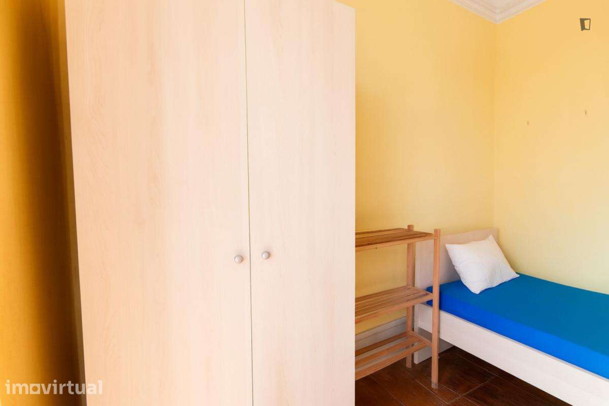 Quarto - localizado em Saldanha Lisbon - Grande imagem: 3/8