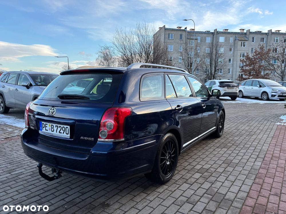 Toyota Avensis 1.8 VVT-i Executive - 13