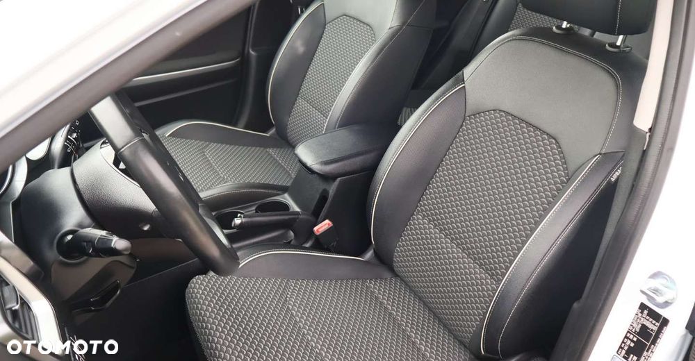 Kia XCeed - 13