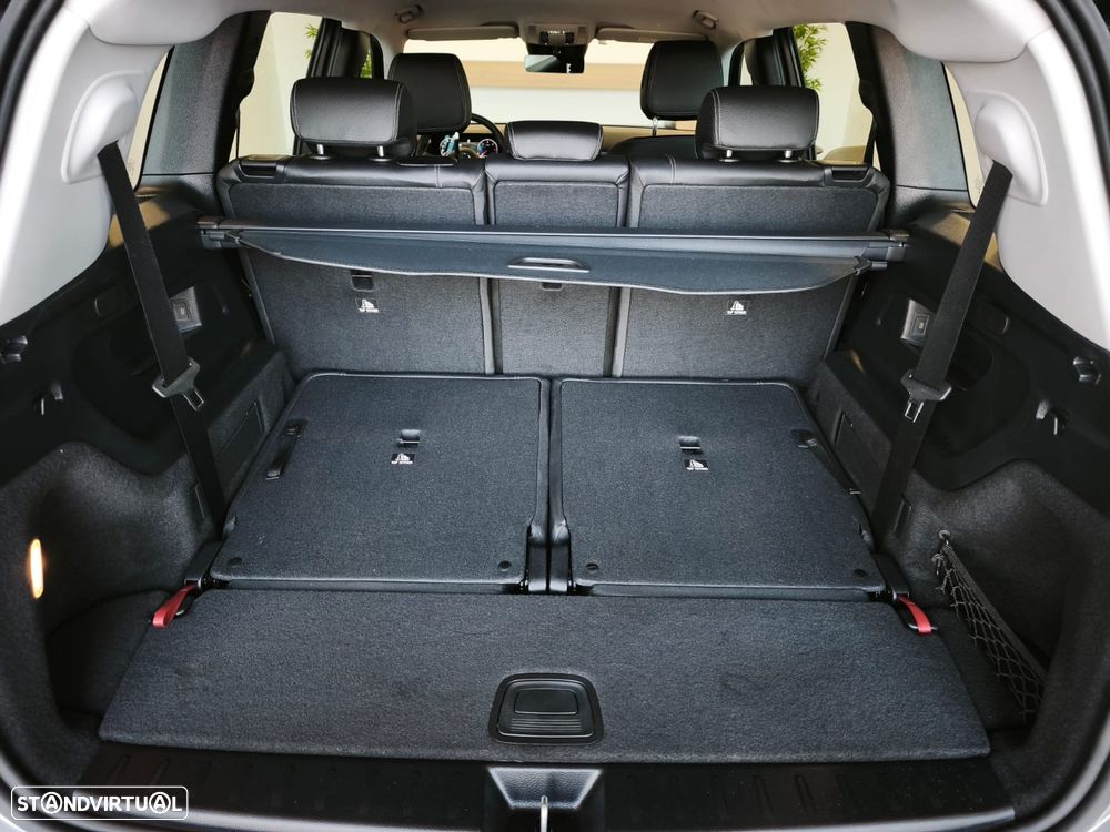 Mercedes-Benz GLB 180 d Progressive - 17