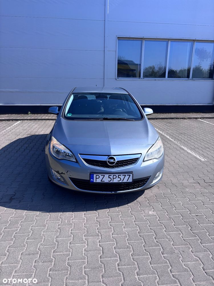 Opel Astra 1.7 CDTI DPF Cosmo - 1