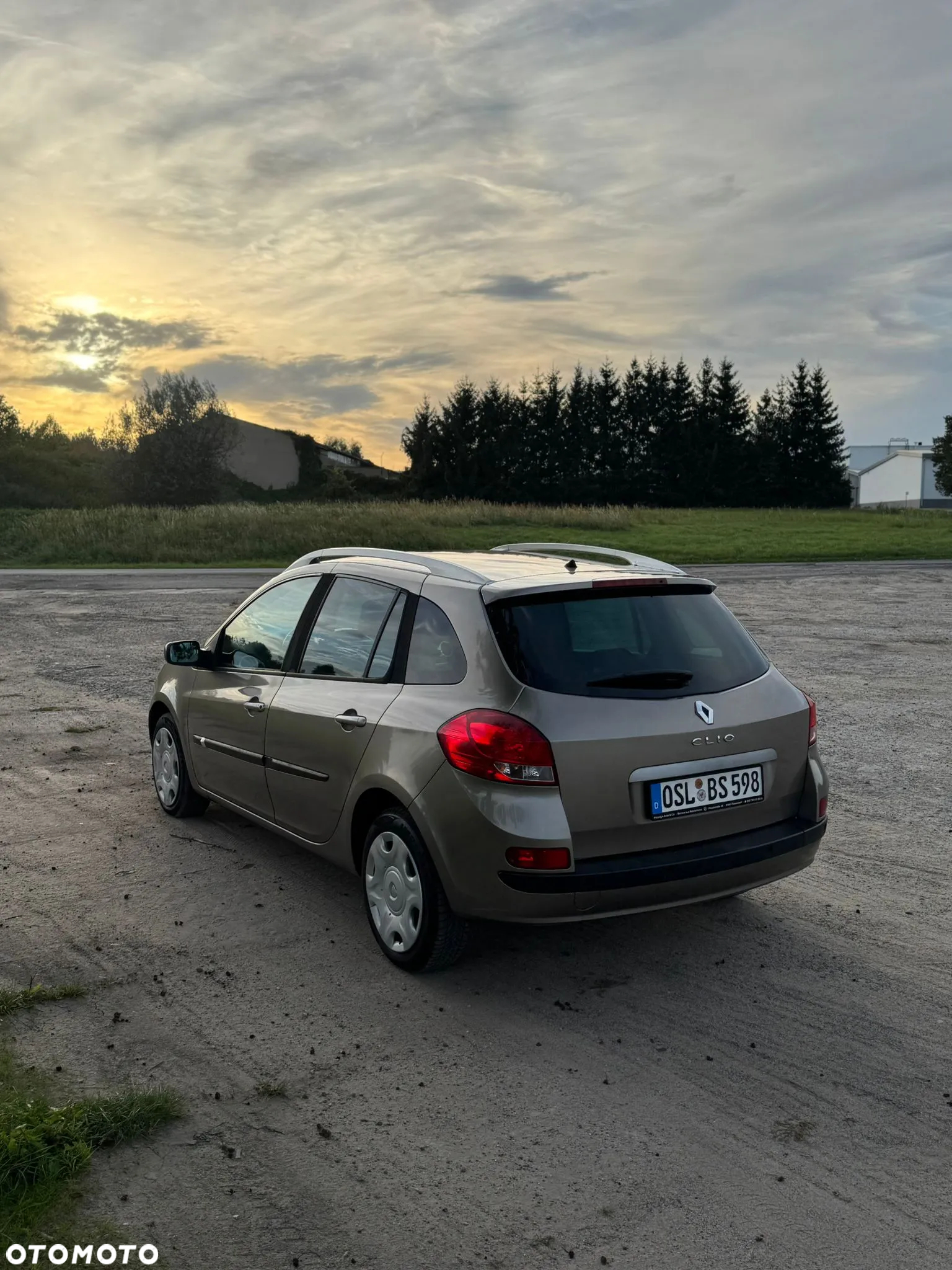 Renault Clio 1.2 16V 75 Collection - 7