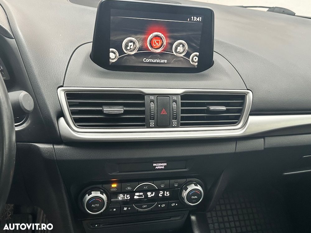 Mazda 3 G100 Attraction - 11