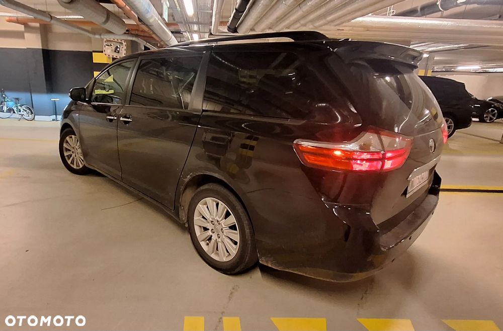 Toyota Sienna 3.5 V6 XLE AWD - 1