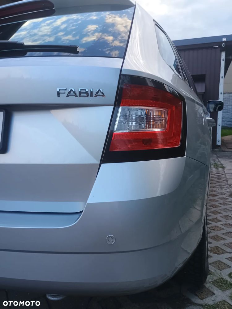Skoda Fabia 1.2 TSI Active - 6