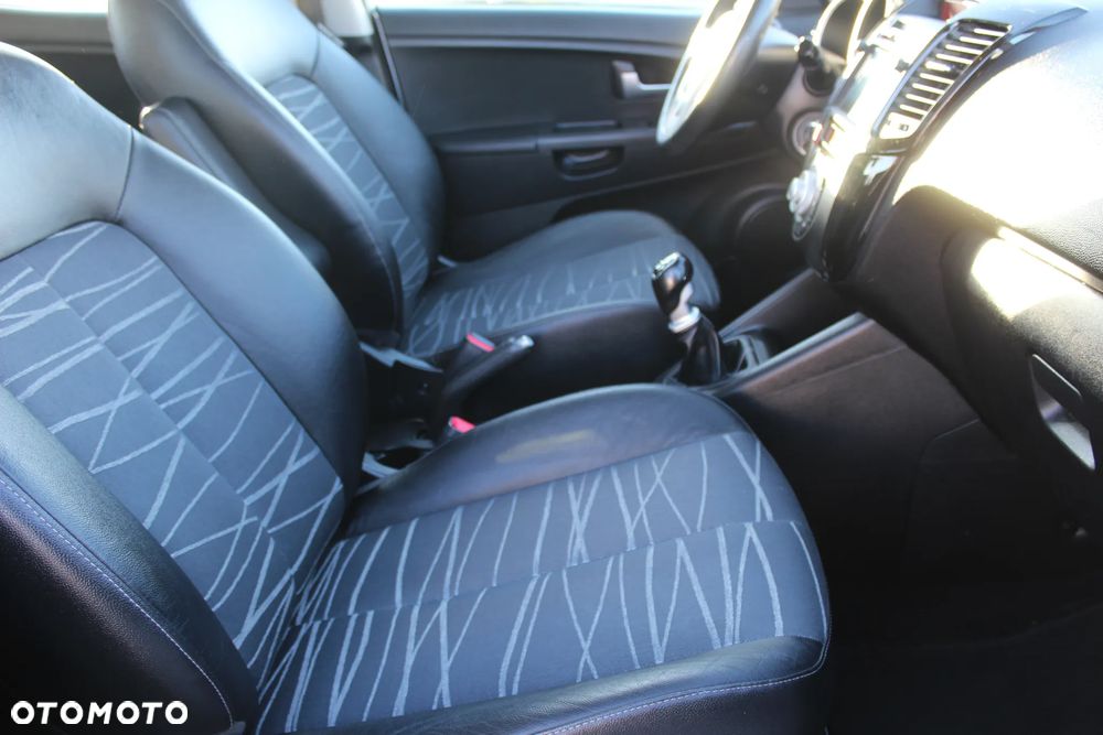 Kia Venga 1.6 XL - 8