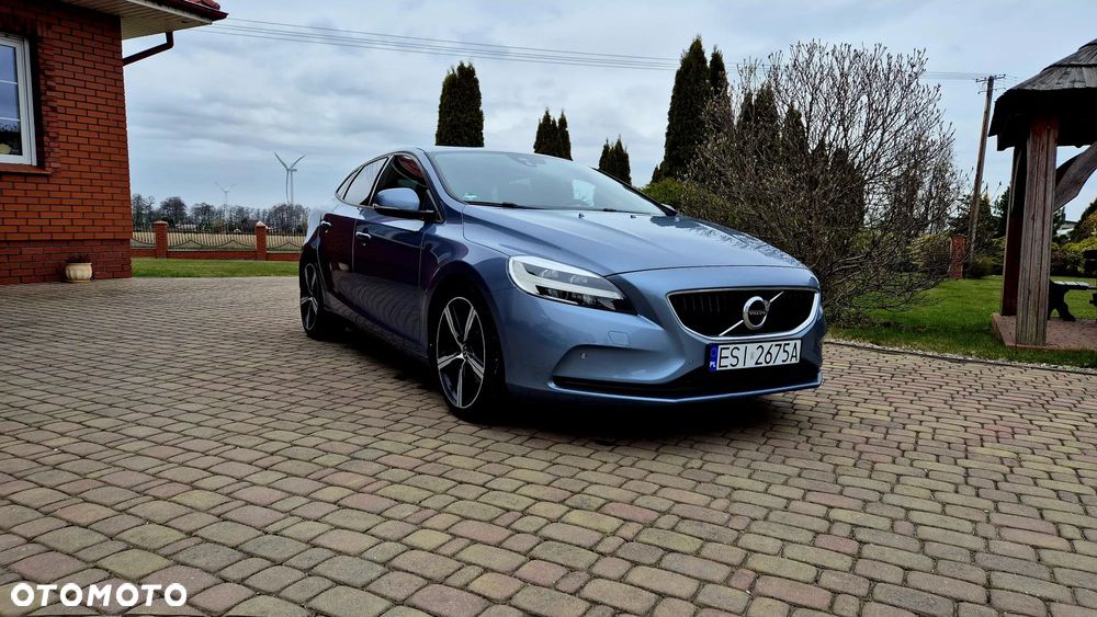 Volvo V40 D4 Momentum - 3