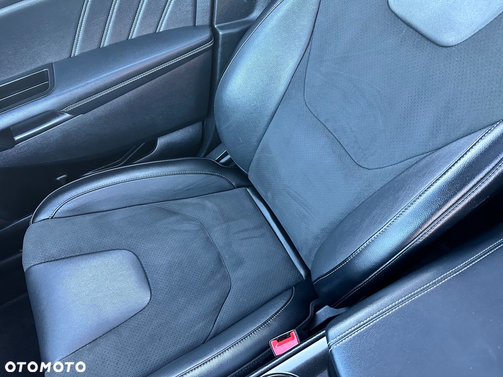 Ford Edge 2.0 TDCi Bi-Turbo 4x4 ST-LINE - 27