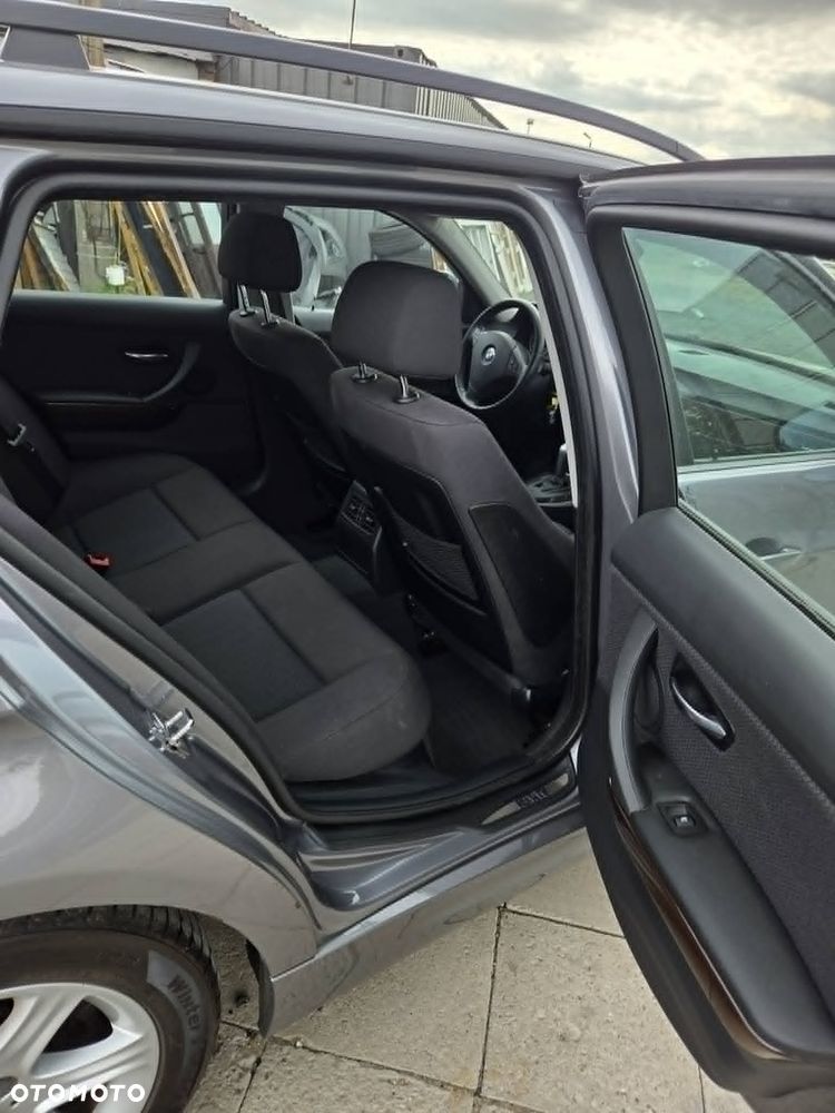BMW Seria 3 320i - 19