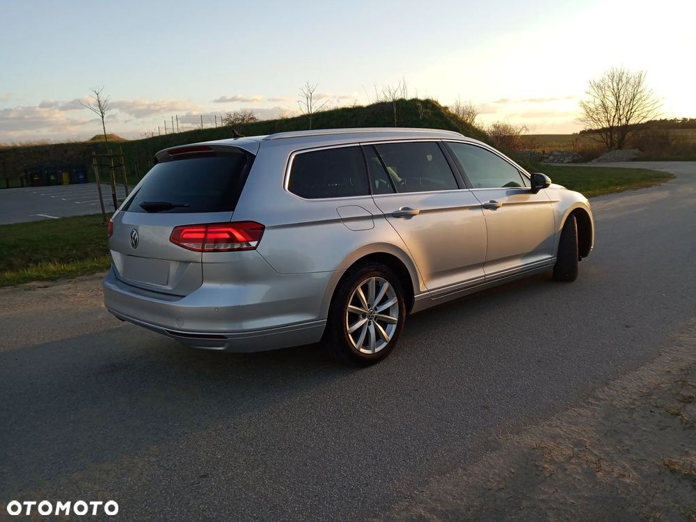 Volkswagen Passat 2.0 TDI (BlueMotion Technology) Trendline - 3