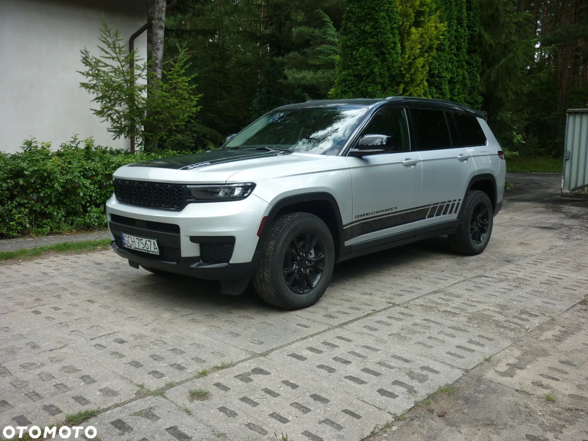 Jeep Grand Cherokee - 1