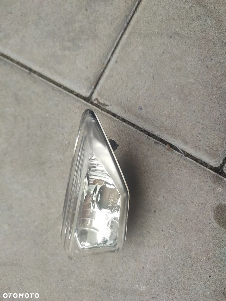 Klosz kierunkowskazu prawy tył Kawasaki Z650 - 2