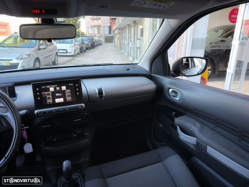 Citroën C4 Cactus 1.2 PureTech Shine - 15