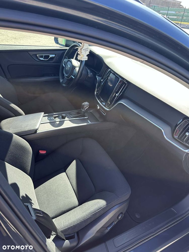 Volvo V60 D3 Momentum Pro - 8