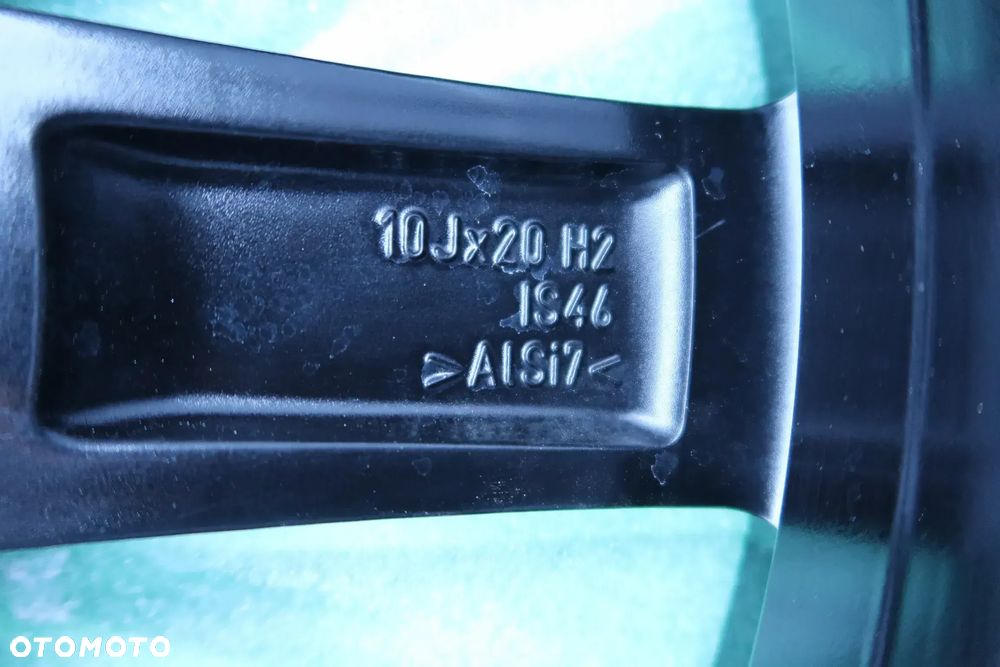 P02 Felga BMW 5A324E7 10x20et46 - 5